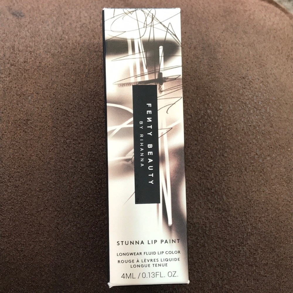 Fenty Beauty Stunna Lip Paint in Uncensored
